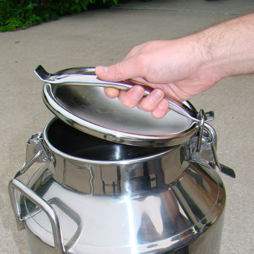 7.9 gallon Stainless Steel Milk or Cream Transport Can - 30194